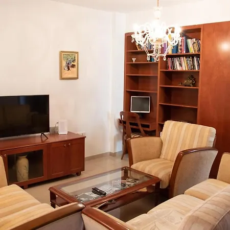 Apartmán Luxury Apartment, Near Pinikoudes