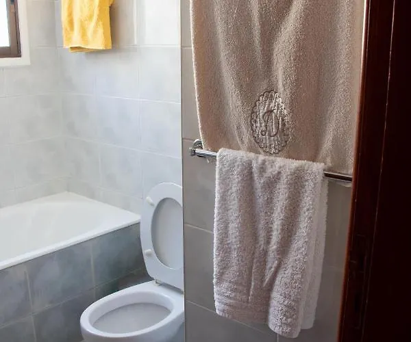 Luxury Apartment, Near Pinikoudes Apartmán Larnaca